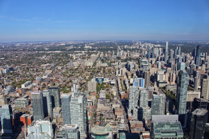 Toronto cn tower top