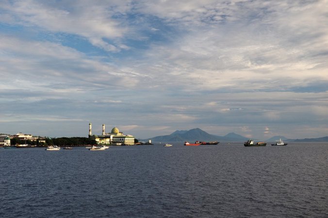 Ternate au lever du soleil