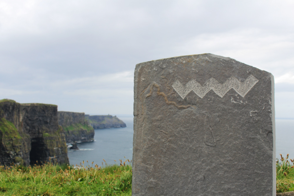 pierre falaises de Moher Irlande