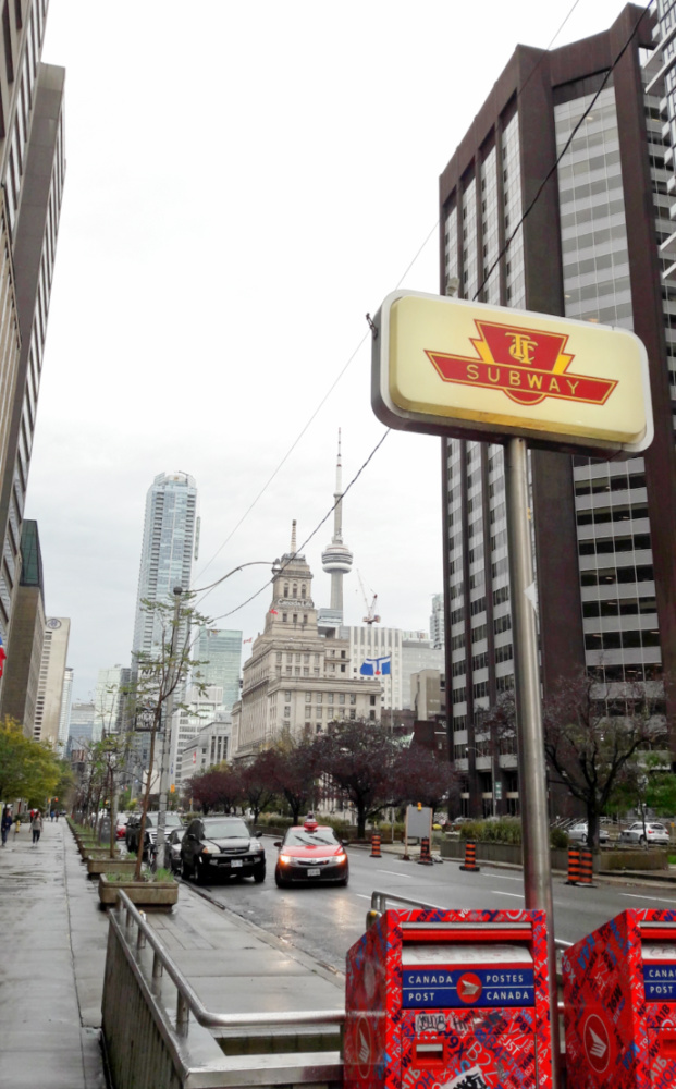 metro sign Toronto
