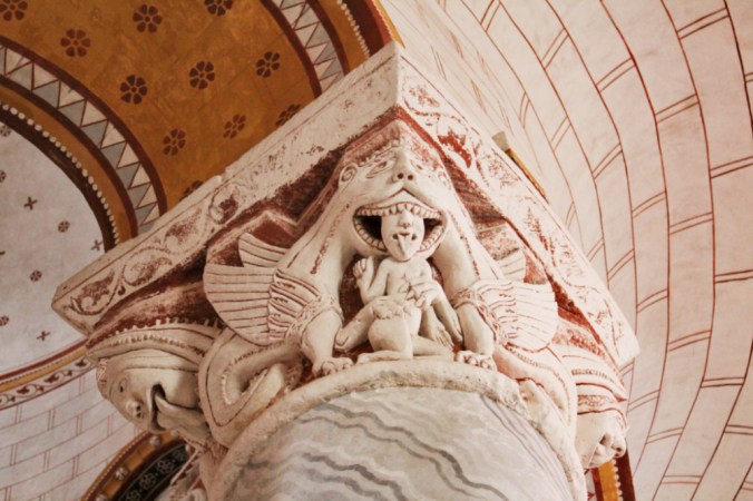 chapiteau st pierre Chauvigny