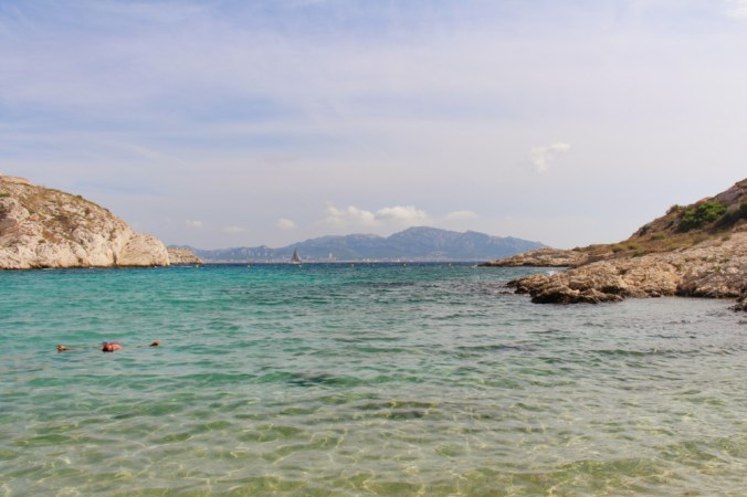 vue de la plage St Estève îles du Frioul